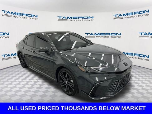 Used 2025 Toyota Camry XSE FWD image 7