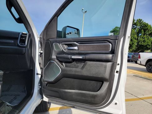 Used 2023 RAM 1500 Laramie AWD/4WD image 15