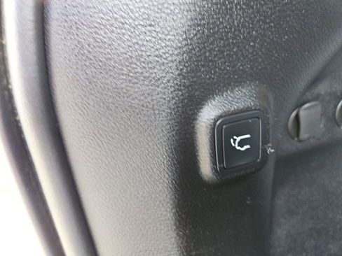 Used 2021 Jeep Cherokee Trailhawk w/ Comfort/Convenience Group image 25