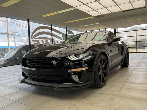 Used 2021 Ford Mustang GT Premium w/ California Special Package RWD image 3