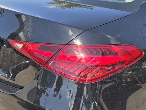 Used 2023 Mercedes-Benz C 300 Sedan image 9