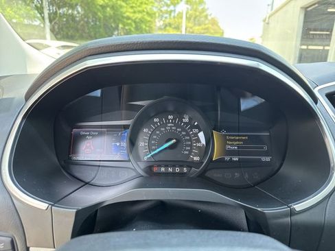 Used 2019 Ford Edge Titanium w/ Equipment Group 301A image 19