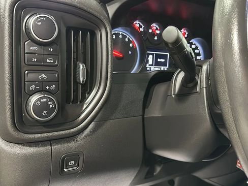 Used 2022 Chevrolet Silverado 1500 Custom image 24