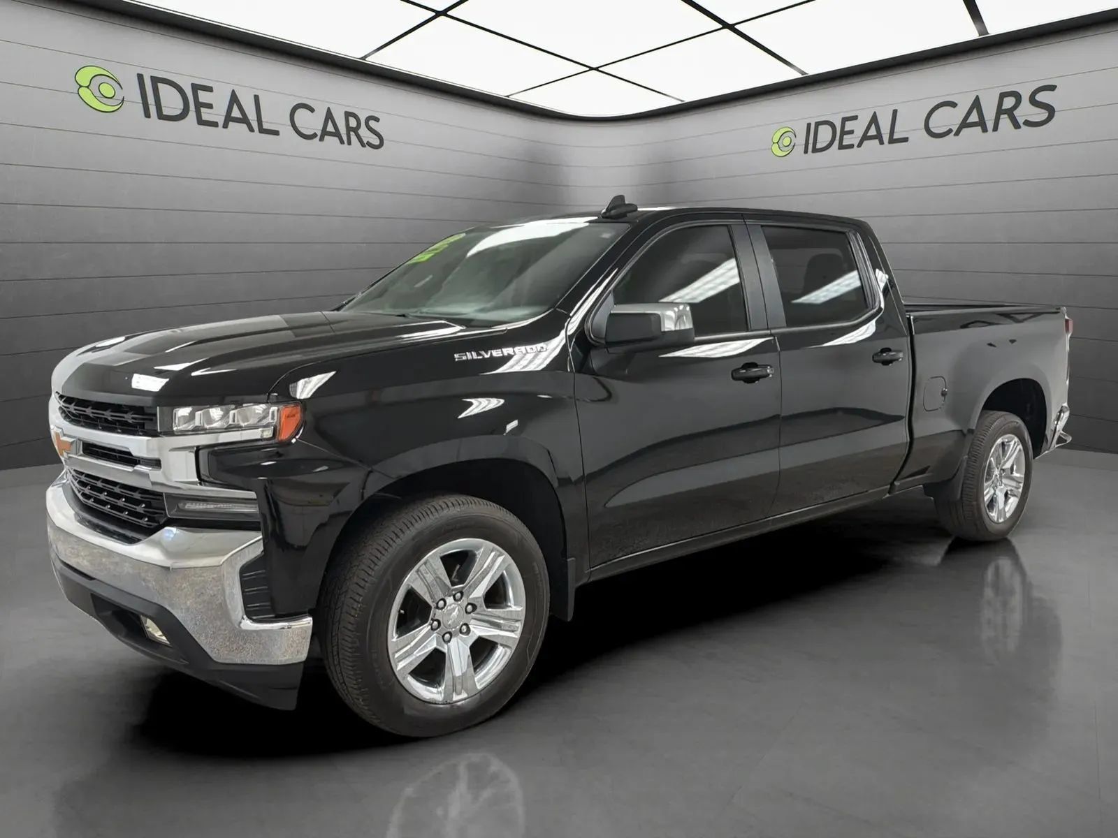 Used 2022 Chevrolet Silverado 1500 LT RWD image 1