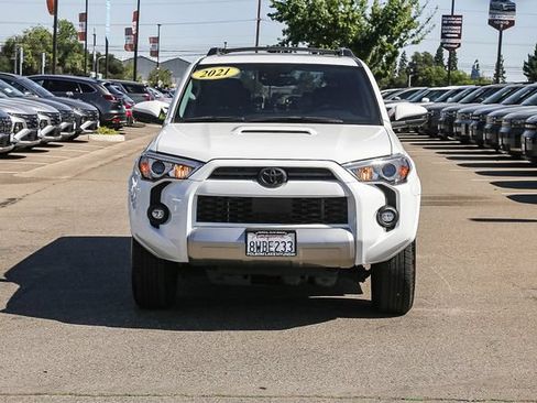 Used 2021 Toyota 4Runner TRD Off-Road Premium w/ Moonroof Package AWD/4WD image 7