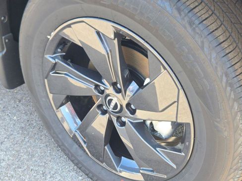 New 2026 Nissan Rogue SV AWD/4WD image 3