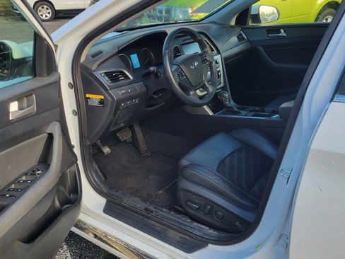 Used 2016 Hyundai Sonata Sport w/ Option Group 02 image 14