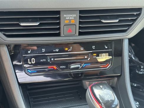 New 2026 Volkswagen Jetta GLI Autobahn FWD image 24