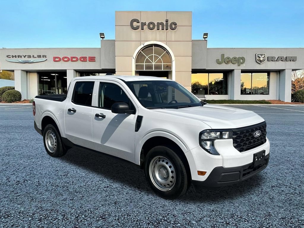 Used 2025 Ford Maverick XL FWD image 1