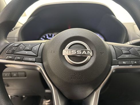 Used 2025 Nissan Sentra SV FWD image 19