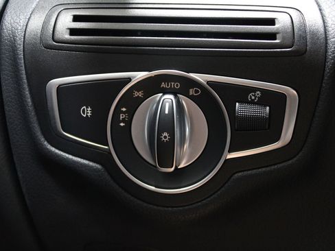 Used 2021 Mercedes-Benz GLC 300 image 43