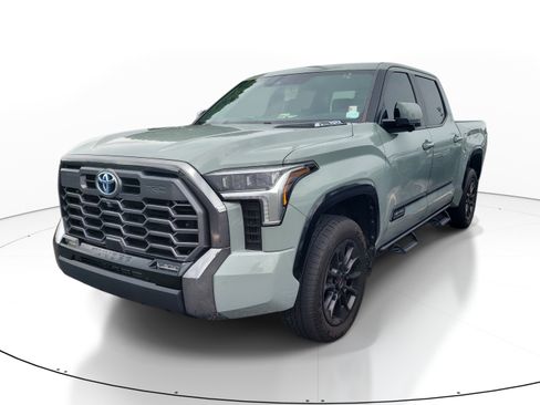 Used 2024 Toyota Tundra Platinum w/ TRD Off-Road Package AWD/4WD image 3