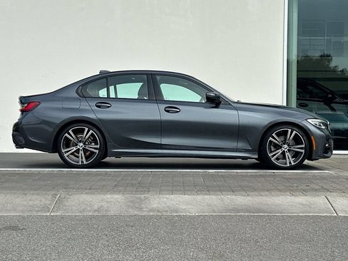 Used 2021 BMW 330i Sedan w/ M Sport Package RWD image 2