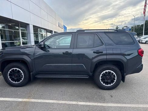 Used 2025 Toyota 4Runner TRD Off-Road Premium w/ Tow Technology Package AWD/4WD image 2