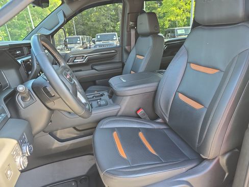 Used 2024 GMC Sierra 2500 AT4 w/ AT4 Premium Plus Package AWD/4WD image 14