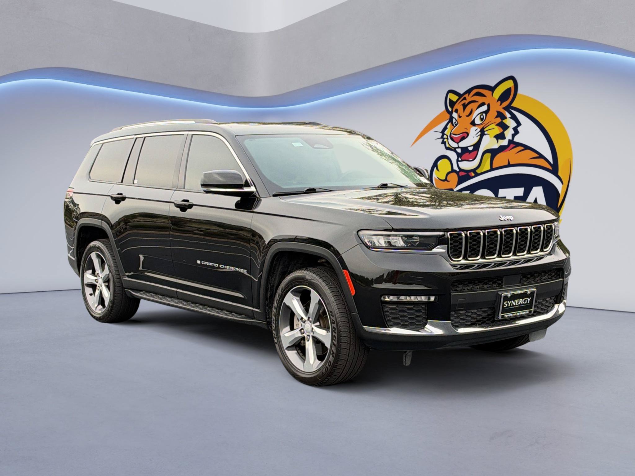 Used 2021 Jeep Grand Cherokee L Limited w/ Trailer Tow Group (B) AWD/4WD image 3