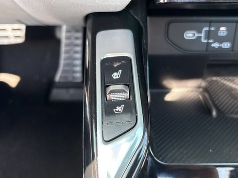 Used 2025 Kia Sorento SX Prestige AWD/4WD image 43
