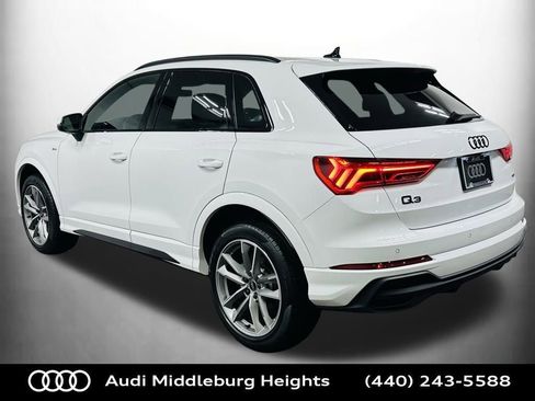 Certified 2024 Audi Q3 2.0T Premium Plus image 5