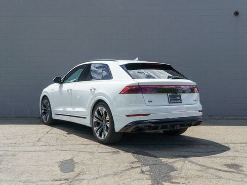 Used 2026 Audi Q8 Premium Plus w/ Premium Plus Package AWD/4WD image 3