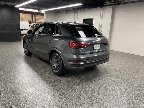 Used 2018 Audi Q3 2.0T Premium Plus w/ Premium Plus Package AWD/4WD image 5