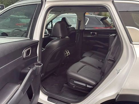 Used 2024 Kia Sorento S AWD/4WD image 28