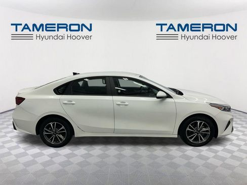 Used 2024 Kia Forte LXS image 6