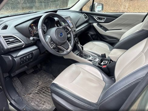 Used 2021 Subaru Forester Limited image 12