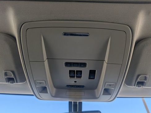 Used 2018 Chevrolet Silverado 2500 LTZ image 21