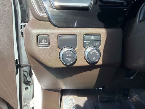 Used 2023 GMC Sierra 1500 SLE RWD image 30