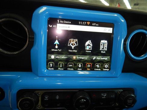 Used 2023 Jeep Wrangler Unlimited Sahara w/ Cold Weather Group image 31