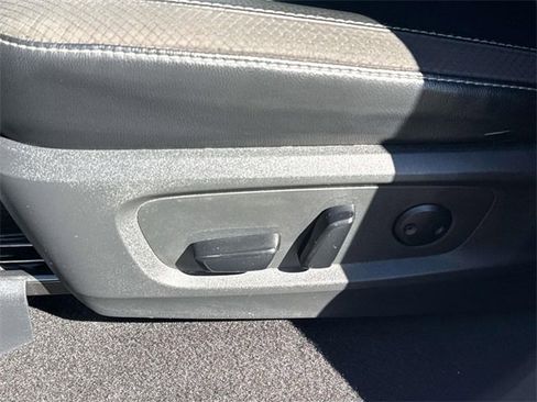 Certified 2024 Nissan Pathfinder SL image 25