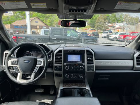 Certified 2019 Ford F250 Lariat w/ Lariat Value Package AWD/4WD image 14
