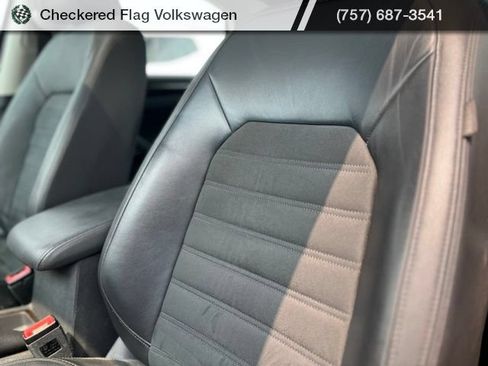 Used 2015 Volkswagen Passat TDI SEL Premium FWD image 23