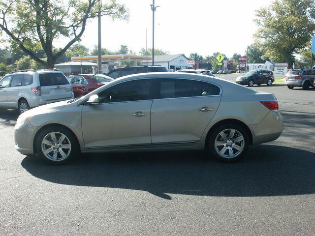 Used 2011 Buick LaCrosse CXL FWD image 2
