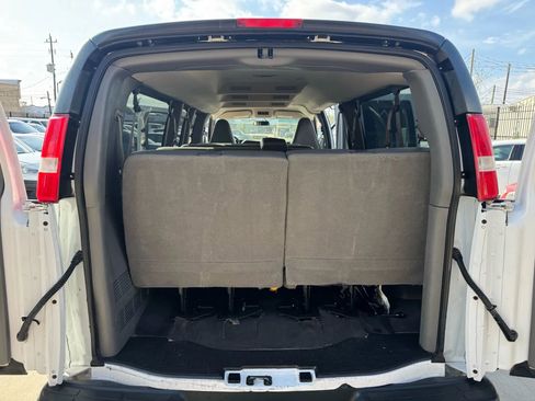 Used 2020 Chevrolet Express 3500 LS image 25