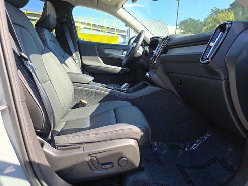 Used 2026 Volvo XC40 B5 Plus w/ Protection Package Premier AWD/4WD image 10