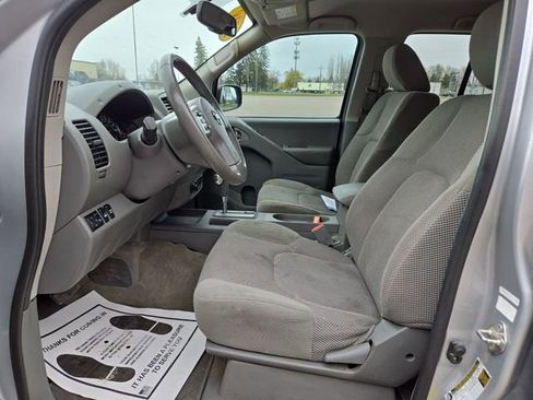 Used 2018 Nissan Frontier SV w/ Value Truck Package image 4