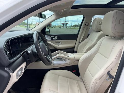 Used 2020 Mercedes-Benz GLS 450 4MATIC image 9