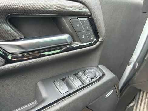Used 2024 GMC Sierra 2500 AT4 w/ AT4 Premium Plus Package AWD/4WD image 6
