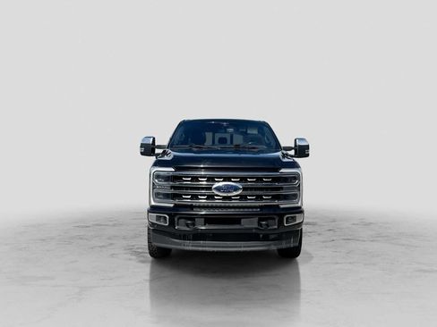 Used 2023 Ford F250 Platinum AWD/4WD image 9
