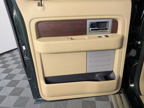 Used 2014 Ford F150 King Ranch w/ King Ranch Luxury Package image 25