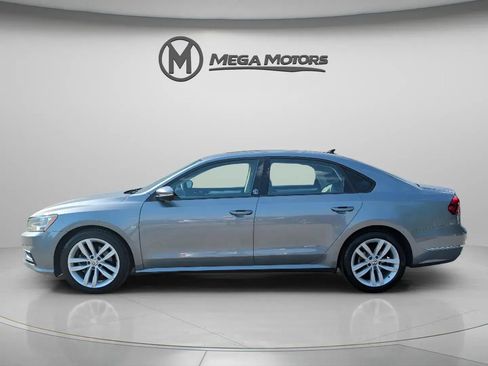 Used 2019 Volkswagen Passat 2.0T Wolfsburg w/ Wheels & Sunroof Package FWD image 3