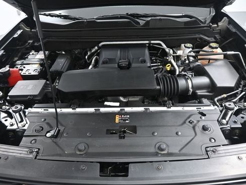 Used 2024 GMC Canyon AT4X image 36