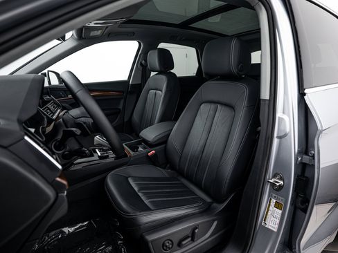 Certified 2023 Audi Q5 2.0T Premium w/ Convenience Package AWD/4WD image 16