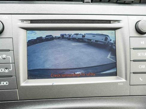 Used 2015 Toyota Prius Two w/ Preferred Accessory Package FWD image 23