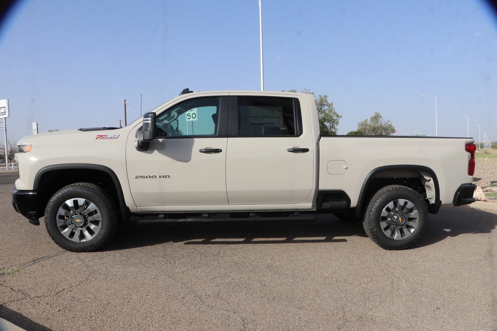 New 2026 Chevrolet Silverado 2500 Custom w/ Custom Value Package AWD/4WD image 4