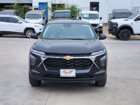 New 2026 Chevrolet Trax LS w/ LS Convenience Package image 6