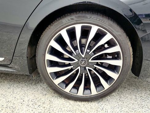 Used 2018 Lincoln Continental Black Label image 9