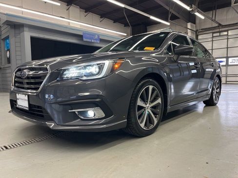 Used 2018 Subaru Legacy 3.6R Limited image 3