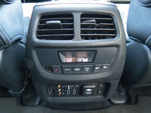 Used 2016 Honda Pilot Touring image 34